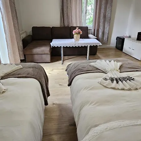 Selma Apartment